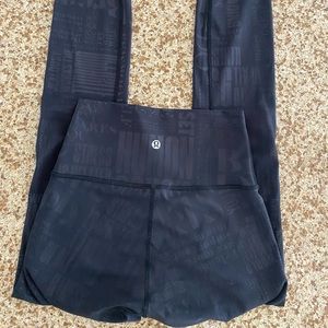 Lululemon Wunder Under Legging 20 Year, 25” SIZE 2